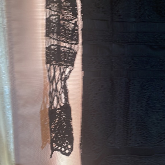 BLACK LACE BODY BRODERIE EMBROIDERED PENCIL DRESS EUC - Picture 2 of 5